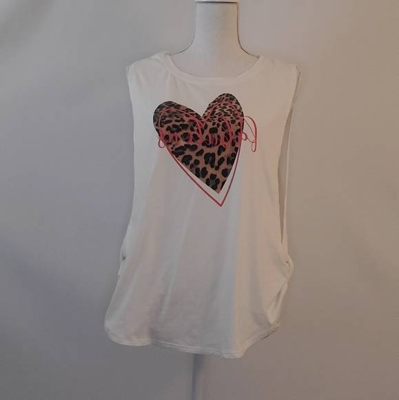 ๐ 3 for $15 Deal! ๐No boundaries white leopard print tank top XL - Picture 1 of 5